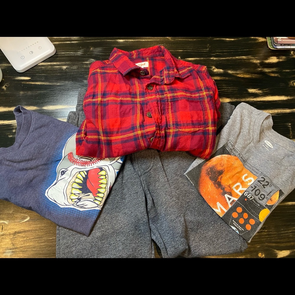 Cat & Jack/Old Navy Boys 6/7(S)